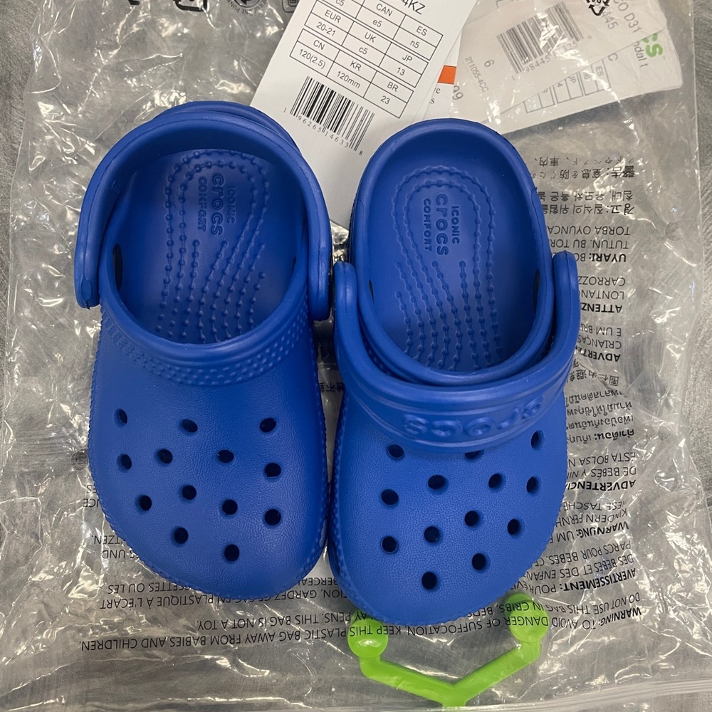 CROCS Kids Classic Blue Water Shoes